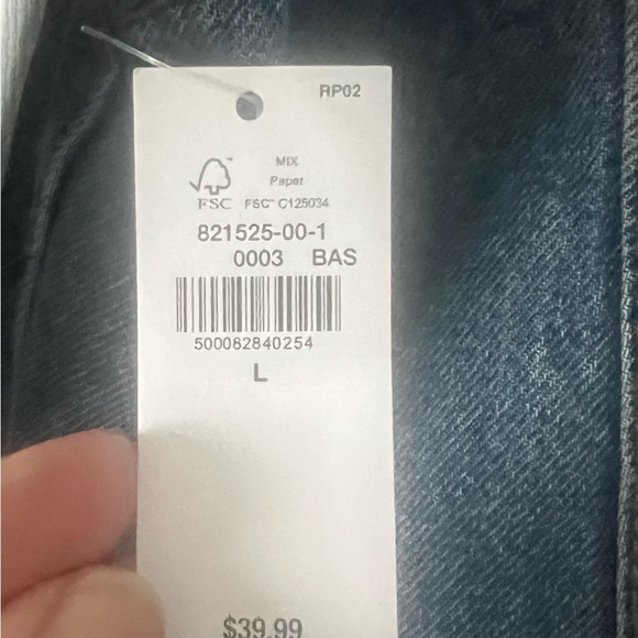 OLD NAVY New! Women’s Light Blue Denim Jacket - Picture 4 of 4